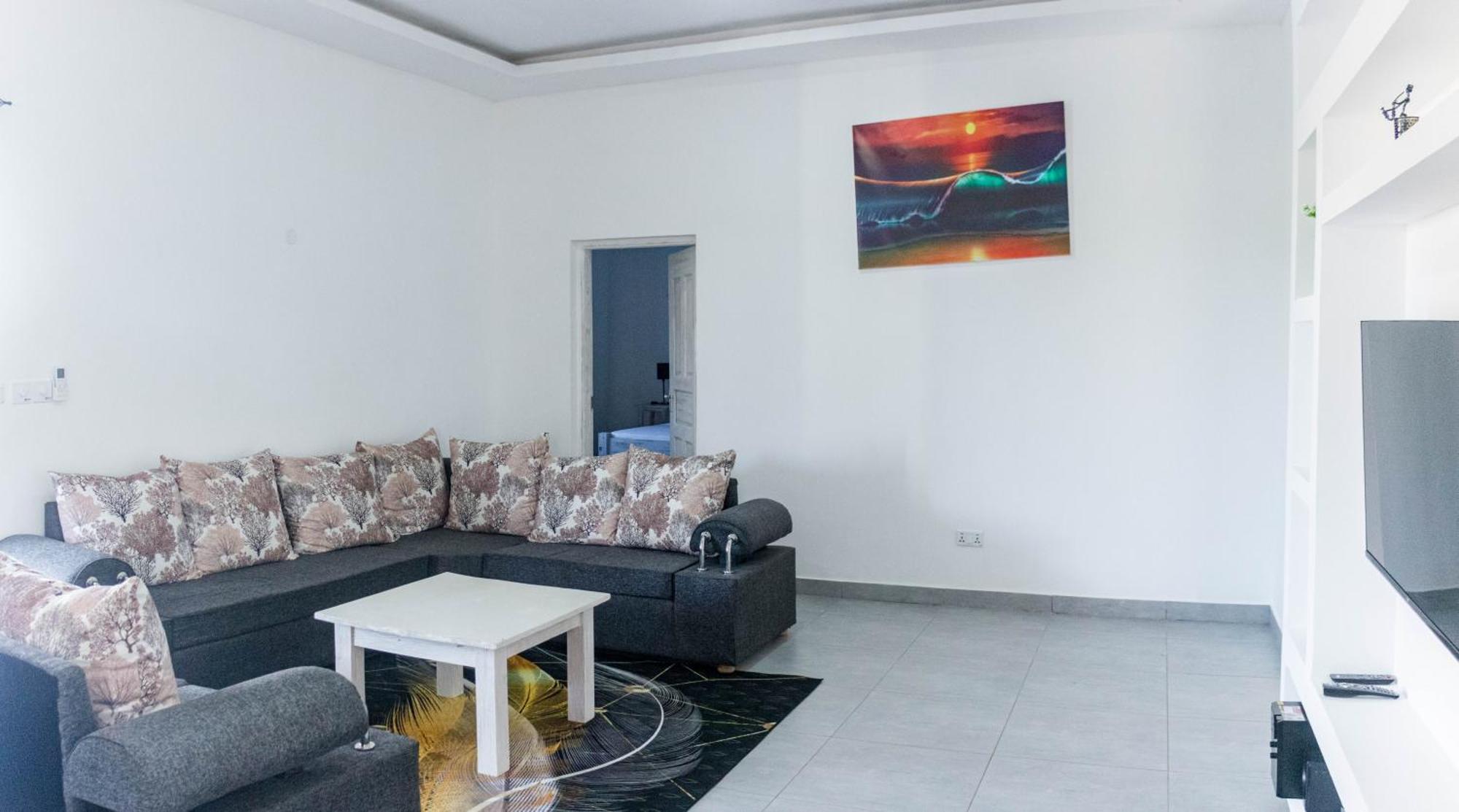 4 U Luxury Bungalows Diani เดียนีบีช ภายนอก รูปภาพ