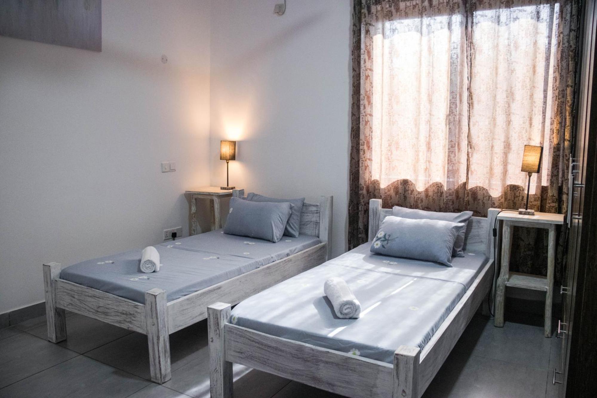 4 U Luxury Bungalows Diani เดียนีบีช ภายนอก รูปภาพ